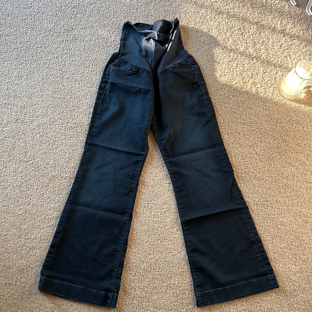 A pea in the pod, dark wash, flare, maternity jeans